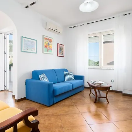 Da Manzela Apartament *